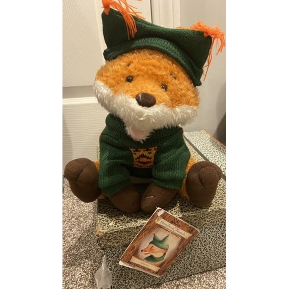 Hallmark Crayola Storybook Friends Felicia The Fox 9" Stuffed Plush Animal Knit
